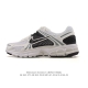 Nike 耐克夏季 Zoom Vomero 5 运动鞋休闲训练跑步鞋，Nike Zoom Vomero 5 运动鞋妥帖包覆足部，提供透气支撑效果。耐穿材料组合设
