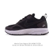 耐克 Nike Zoom Pegasus 26X 登月缓震疾速皮面跑鞋。在鞋底部分，搭载全掌型Zoom Air配置，锐意革新缓震系统，缔造平稳顺畅的自然步履体验