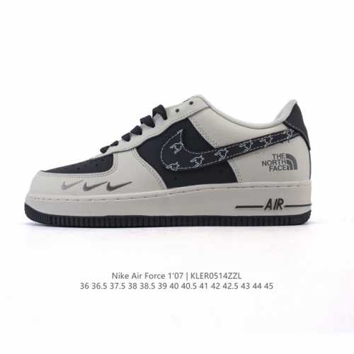耐克 Nike Air Force 1 '07 Low 空军一号含气垫 低帮百搭厚底增高 小白鞋 休闲运动板鞋。柔软、弹性十足的缓震性能和出色的中底设计，横跨复