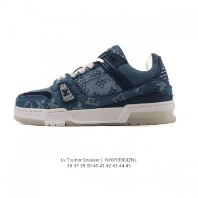 公司级 路易威登 Louis Vuitton Lv路易威登板鞋 时尚运动鞋潮厚底增高男女鞋。舒适防滑底和百搭性霸屏整个时尚娱乐圈，细节调整完美主义！采用柔软帆布