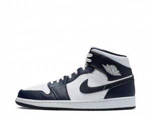 真二层耐克 Nike Air Jordan 1 Retro High Og 乔丹一代aj1 乔1 Aj1 高帮篮球鞋复刻运动鞋 皮面高帮板鞋的设计灵感源自运动夹