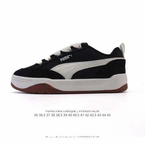 puma 彪马 女运动板鞋，原楦原纸版开发版型，采用环保纤维革组合翻毛皮饰片鞋面材质，外置耐磨橡胶大底蕾哈娜同系面包鞋太好看了！彪马Puma Park Life