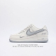 耐克 Nike Air Force 1 ’07 空军一号低帮百搭休闲运动板鞋。柔软、弹性十足的缓震性能和出色的中底设计，横跨复古与现代的外型结合，造就出风靡全球