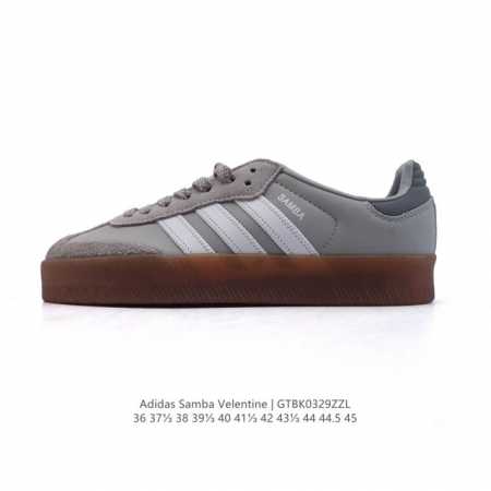 Adidas 阿迪达斯 男女款运动鞋 三叶草Samba Velentine 休闲鞋 德训鞋 复古板鞋经典运动鞋。一款阿迪达斯的Samba面包鞋，该鞋具有厚实的用 - 点击图像关闭