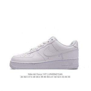 耐克 Nike Air Force 1 '07 Low 空军一号含气垫 低帮百搭厚底增高休闲运动板鞋。柔软、弹性十足的缓震性能和出色的中底设计，横跨复古与现代的