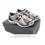 降价原价 元 新百伦 New Balance M1906系列 复古运动鞋单品宝藏老爹鞋款。作为Nb最经典的档案鞋型之一，与 2一样，1906有着Nb最成熟的技术