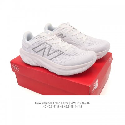 公司级 新百伦 [New Balance] Fresh Form 男士运动鞋 厚底增高跑鞋，这款跑鞋不仅有着以大数据为基础的Fresh Foam虎蜂大底，还有着