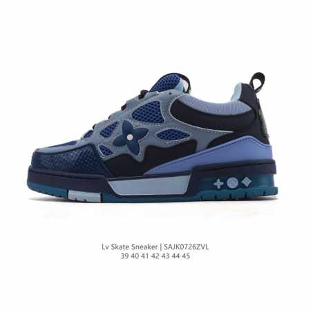 公司级 Lv Skate Sneaker 路易威登 2025年新款运动板鞋 蛇年限定 春夏秀场初次亮相，此次以粒面牛皮革焕新呈现。加垫鞋领和鞋舌援引滑板鞋设计， - 点击图像关闭
