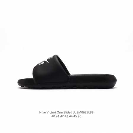 耐克 Nike VICTORI ONE SLIDE 耐克 夏季时尚舒适 高品质 一字拖鞋沙滩鞋拖鞋。采用全新柔软泡棉，响应灵敏，轻盈非凡，打造休闲舒适的穿着体验 - 点击图像关闭