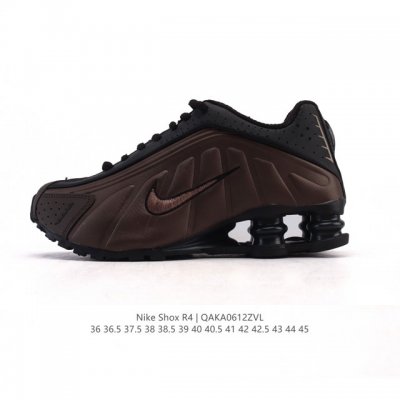 新品 耐克 Nike Shox R4 科技感运动鞋。金属质感鞋面 + 超大气柱 球鞋！Nike Shox R4上脚超炫酷Nike Shox R4十年经典鞋款，复