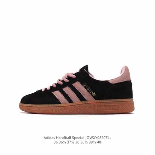 公司级 阿迪达斯 Adidas Handball Spezial 低帮三叶草学院风复古休闲板鞋 德训鞋 橡胶底柔软皮革经典运动鞋板鞋。圆头、缝合拼接设计、正面绑