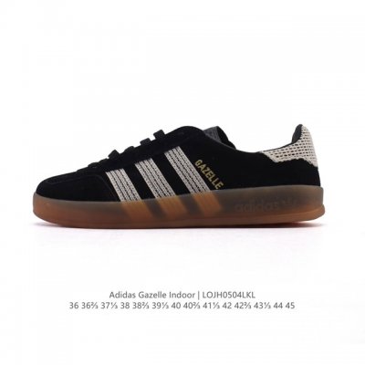阿迪达斯 Adidas Originals Gazelle Indoor复古三叶草防滑透明橡胶板鞋经典运动鞋。这款经典鞋,忠于原版设计,缀撞色三条纹和鞋跟饰片。