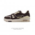 公司级 路易威登 Louis Vuitton LV路易威登板鞋 时尚运动鞋 潮厚底增高鞋 。舒适防滑底和百搭性霸屏整个时尚娱乐圈，细节调整完美主义！鞋面采用柔软