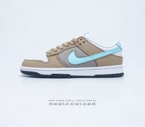 耐克 Nike Dunk Low 运动鞋复古滑板鞋 Sb系列经典运动鞋 采用柔软皮革拼接材质 经久耐穿 塑就如元年款 Dunk 般的复古质感 鞋头透气孔 搭配鞋