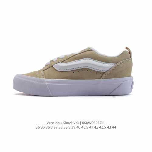 130 万斯 Vans Knu-Skool Vr3 Lx 面包鞋皮革拼接鞋面。坎普尔·茱利安系列低帮复古硫化休闲运动板鞋“肥胖版大Logo”要说整个2023年最