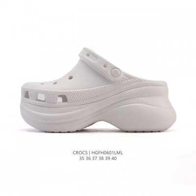 公司级 Crocs 沙滩洞洞鞋 女士休闲厚底增高凉拖鞋 卡骆驰明星同款 厚底增高沙滩鞋 选择尺码时 建议选大一码 脚感更舒适 家居休闲一式两用拖鞋 白敬亭同款，