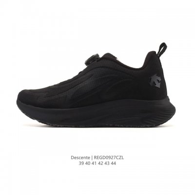 新品公司级 Descente 迪桑特Urban Outdoor系列男款Traxis运动休闲鞋夏季新品。迪桑特的Core-Tex面料，轻薄又坚固，防水透气还防风，