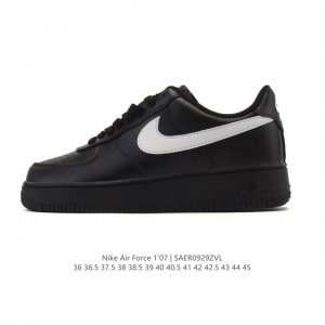 耐克 Nike Air Force 1 '07 空军一号含气垫 小白鞋 低帮百搭厚底增高休闲运动板鞋。柔软、弹性十足的缓震性能和出色的中底设计，横跨复古与现代的