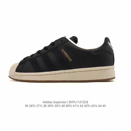 阿迪达斯 Adidas Superstar 2025年新款鞋子 经典贝壳头系列 新款休闲板鞋潮流男女士运动鞋 。鞋面皮革拼接材质 标志性的贝壳鞋头，简约的线条。 - 点击图像关闭