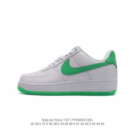 耐克 Nike Air Force 1 '07 Low 空军一号低帮百搭厚底增高休闲运动板鞋。柔软、弹性十足的缓震性能和出色的中底设计，横跨复古与现代的外型结合 - 点击图像关闭