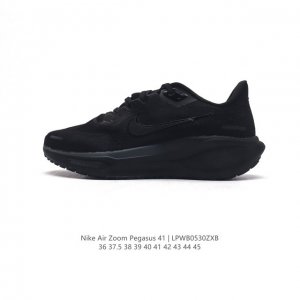 颠覆式升级！Nike 飞马新鞋 触感柔软，质感升级！随着“耐克 蓝图 系列”在巴黎的盛大发布，全新一代 登月41代 Nike Pegasus 41也正式登场啦！