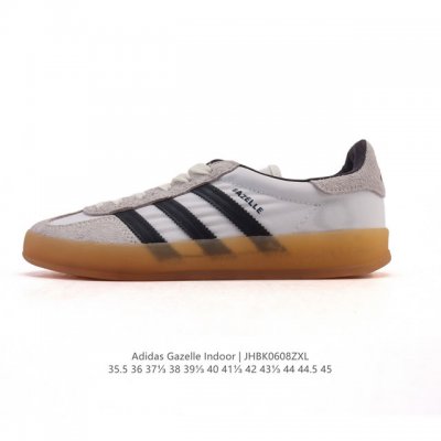 阿迪达斯 Adidas Originals Gazelle Indoor复古三叶草防滑透明橡胶板鞋经典运动鞋。这款经典鞋,忠于原版设计,缀撞色三条纹和鞋跟饰片。