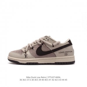 耐克 Nike Dunk Low Retro 运动鞋经典复古板鞋 路易威登联名 解构绑带 双鞋带。作为 80 年代经典篮球鞋款，起初专为硬木球场打造，后来成为席