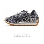 公司级 Bottega Veneta葆蝶家2025年春夏系列男女士Orbit运动鞋Bv运动鞋 传奇经典慢跑鞋，葆蝶家 Bottega Veneta 是意大利的奢