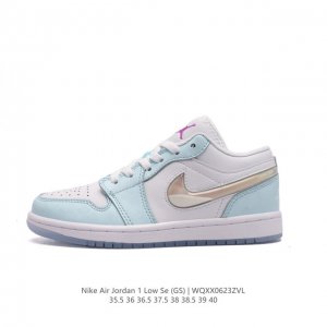 耐克 乔丹Air Jordan 1 Low AJ1 乔1 乔丹1代aj1 低帮复古文化休闲运动篮球鞋。该鞋款从 1985 年元年款汲取设计灵感，焕新演绎简约经典