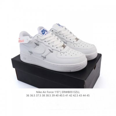 耐克 Nike Air Force 1 '07 Low 空军一号含气垫 小白鞋 低帮百搭厚底增高休闲运动板鞋。柔软、弹性十足的缓震性能和出色的中底设计，横跨复古