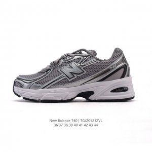 new Balance Mr740 Nb新百伦系列复古老爹风休闲运动慢跑鞋 采用轻质牛剖革拼接透气网眼衬垫织物鞋面材质 T-Beam大底提供足步弓支撑 保持步态