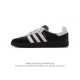 阿迪达斯 德训鞋 Adidas Originals Samba Og Shoes 经典运动鞋小白鞋 T头鞋 男女板鞋 彰显休闲摩登风情的时尚经典鞋。它诞生于 年
