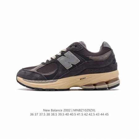 新百伦 New Balance 2002R 跑鞋 男女运动鞋厚底老爹鞋。沿袭了面世之初的经典科技，以 ENCAP 中底配以升级版 N-ERGY 缓震物料。鞋面则 - 点击图像关闭