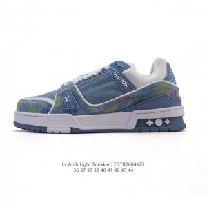 公司级 路易威登 Louis Vuitton Lv路易威登板鞋 2025年新款 时尚运动鞋潮厚底增高男女同款板鞋。舒适防滑底和百搭性霸屏整个时尚娱乐圈，细节调整
