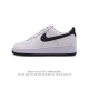 耐克 Nike Air Force 1 '07 Low 空军一号含气垫 小白鞋 低帮百搭厚底增高休闲运动板鞋。柔软、弹性十足的缓震性能和出色的中底设计，横跨复古