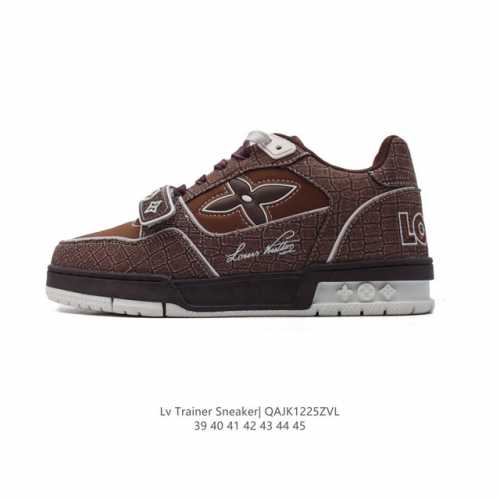 路易威登 Louis Vuitton Lv路易威登板鞋 时尚运动鞋 潮厚底增高鞋 。舒适防滑底和百搭性霸屏整个时尚娱乐圈，细节调整完美主义！鞋面采用柔软皮革鞋面