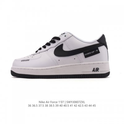 真标 耐克 Nike Air Force 1 '07 Low 空军一号含气垫 小白鞋 低帮百搭厚底增高休闲运动板鞋。柔软、弹性十足的缓震性能和出色的中底设计，横