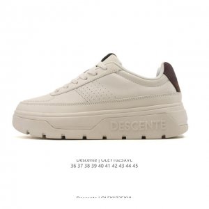 新品公司级 Descente Cron Racer 迪桑特休闲鞋，男女同款设计，迪桑特Cron Racer系列是一款融合日系极简设计与功能科技的多场景休闲鞋，核