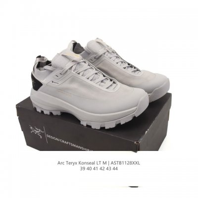 公司级 始祖鸟Arcteryxkonseallt 户外高性能超轻舒适透气 休闲运动徒步登山鞋 始祖鸟 这款Konseal 户外鞋的设计可应对多数技术路线和长途徒