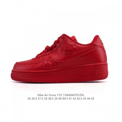 耐克 Nike Air Force 1 '07 Low 空军一号含气垫 小白鞋 低帮百搭厚底增高休闲运动板鞋。柔软、弹性十足的缓震性能和出色的中底设计，横跨复古