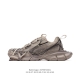 公司级balenciaga 巴黎世家 采用环保再生超纤革与网眼织物鞋面材质 原鞋一致重度做旧效果 ，全原装eva环保去臭环型鞋垫，全新开发5层私模,搭载轻量发泡