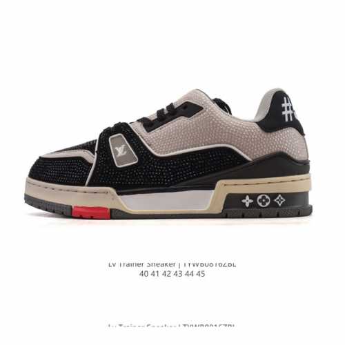 公司级 路易威登 Louis Vuitton Lv路易威登板鞋 时尚运动鞋潮厚底增高男鞋 闪钻鞋面。舒适防滑底和百搭性霸屏整个时尚娱乐圈，细节调整完美主义！采用