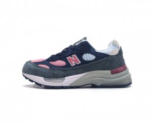 新百伦new Balance 992 复古风格简约经典舒适百搭时尚休闲鞋缓震透气跑步鞋 鞋面采用猪皮革与织物相结合 尼龙网布在拼接工序上极为繁复 彰显质感的同时