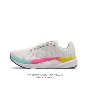 新百伦 New Balance Nb 男鞋rc Elite系列wwwkerb4马拉松专业竞速碳板跑步鞋。搭载全新升级的全脚掌，Fuelcell科技中底，其优秀的