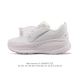 耐克 Nike Vomero 18 厚底增高老爹运动跑步鞋。全新 Vomero 提供比以往更多的緩衝效能以及該系列有史以來最高的鞋底高度，結合 Nike 的 Z