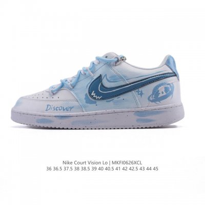 公司级 耐克Nike Court Vision Low 校园风低帮复古篮球板鞋男女运动鞋 解构绑带 双鞋带。延续80年代复古篮球鞋，添加学院风细节。皮革组合鞋面