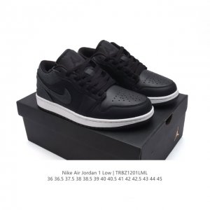 耐克 乔丹air Jordan 1 Low Aj1 乔1 乔丹1代aj1 低帮复古文化休闲运动篮球鞋。该鞋款从 1985 年元年款汲取设计灵感，焕新演绎简约经典
