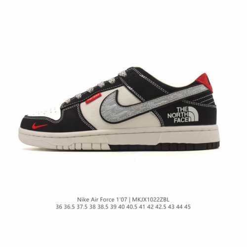 耐克 Nike Air Force 1 '07 Low 空军一号含气垫 低帮 小白鞋 百搭厚底增高休闲运动板鞋。柔软、弹性十足的缓震性能和出色的中底设计，横跨复