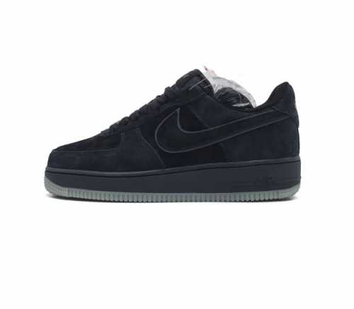 耐克男女鞋 Nike Air Force 1 '07 Lv8 空军一号运动鞋 Af1 时尚休闲篮球板鞋 设计灵感源自摔跤运动 助你发挥天赋 震撼全场 华丽设计搭