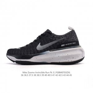 耐克 Nike Zoomx Invincible Run Fk 3 机能风格运动鞋 厚底增高老爹鞋。最新一代的Invincible 第三代来了！首先鞋面采用的是